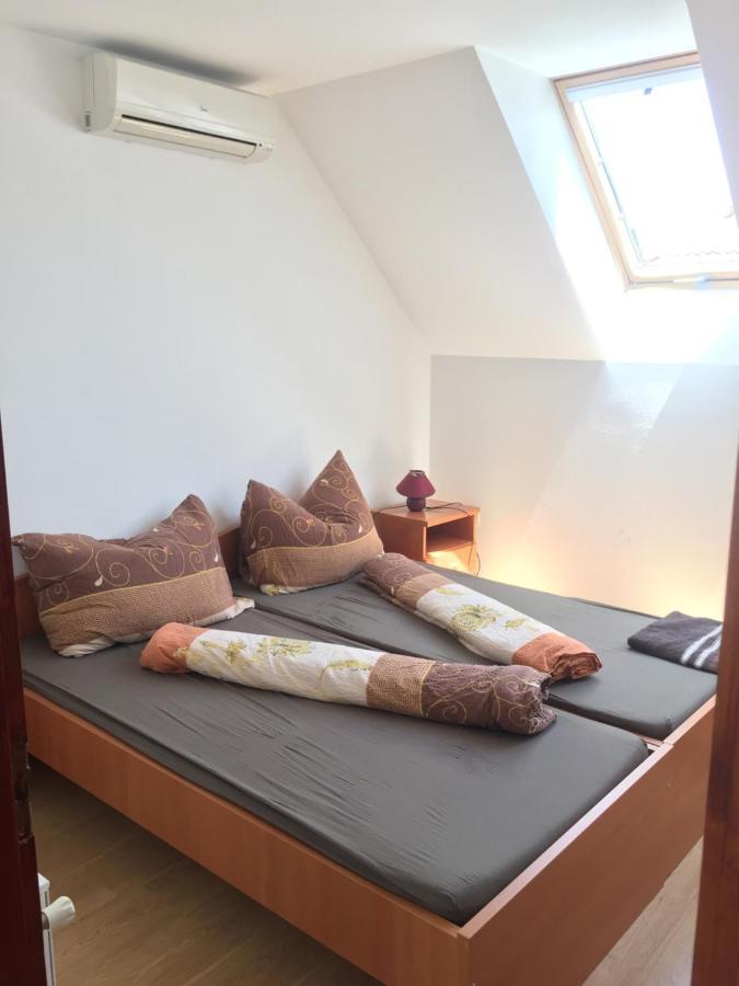 BalatonmáriafürdőHableany Etterem, Pizzeria Es Vendeghaz住宿加早餐旅馆 外观 照片