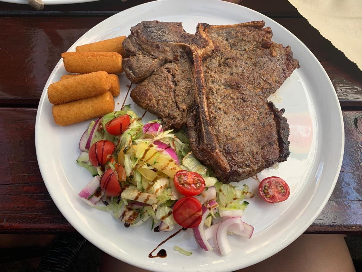 BalatonmáriafürdőHableany Etterem, Pizzeria Es Vendeghaz住宿加早餐旅馆 外观 照片