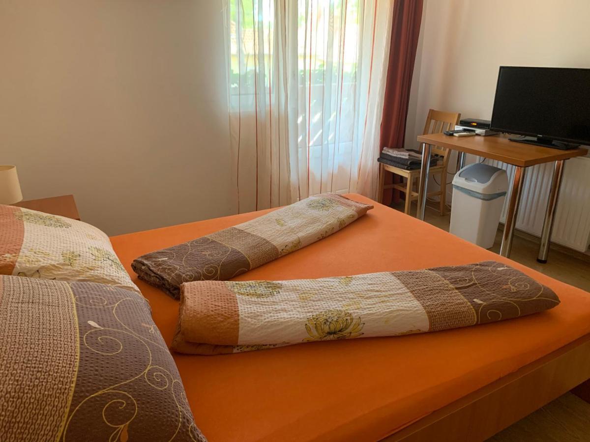 BalatonmáriafürdőHableany Etterem, Pizzeria Es Vendeghaz住宿加早餐旅馆 外观 照片